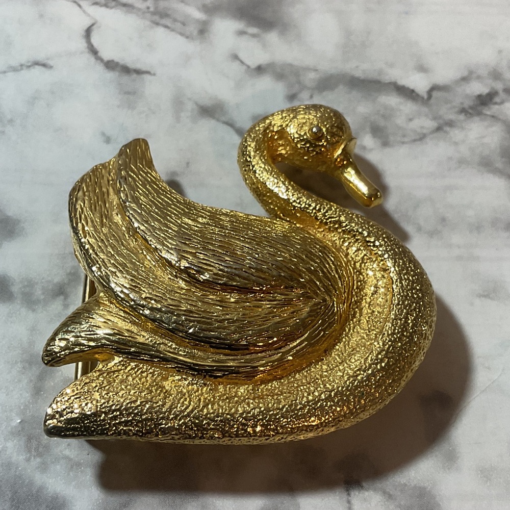 Vintage Rare 1975 Mimi di N  Gold toned Belt Buckle